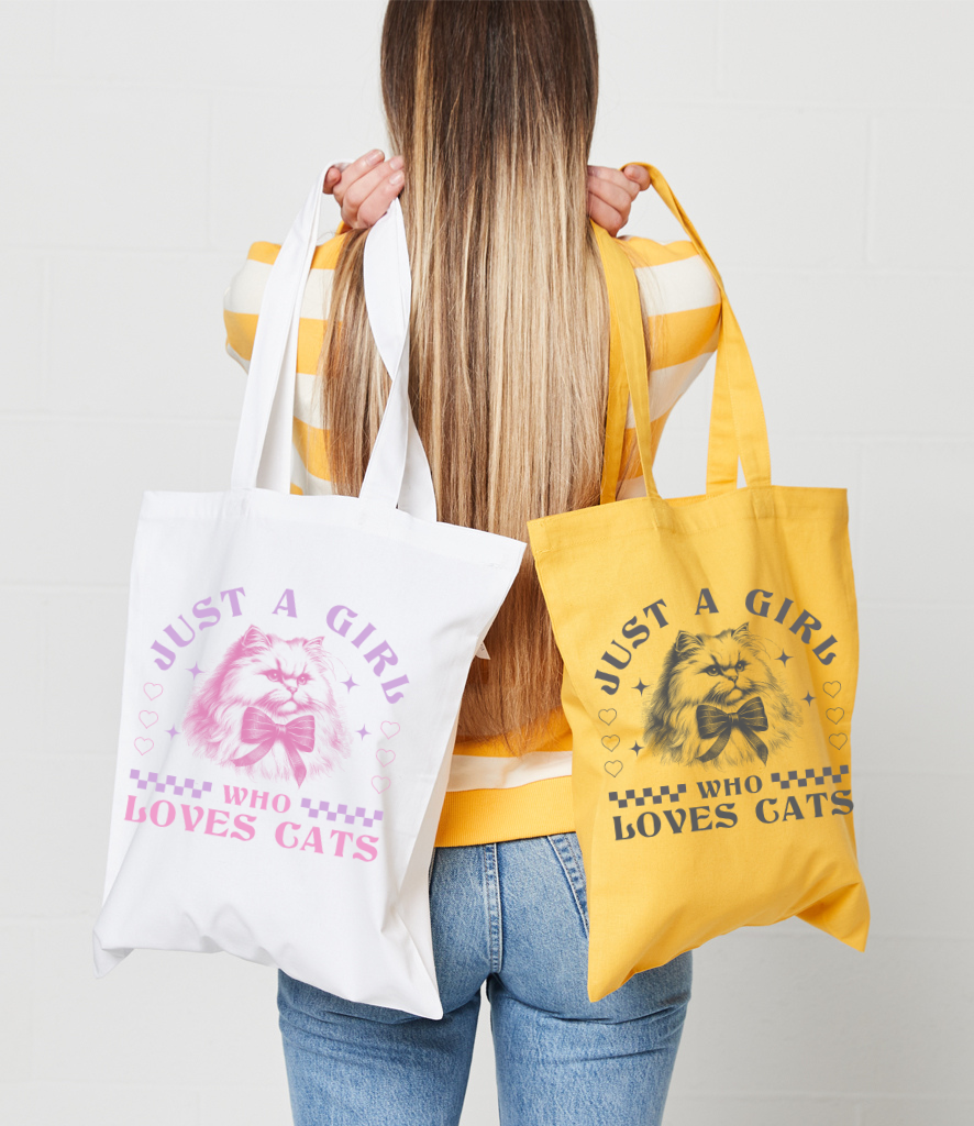 Just a Girl Who Loves Cats Tote Bag